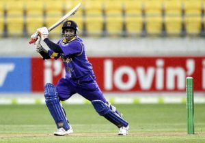 Sanath Jayasuriya scoring boudary