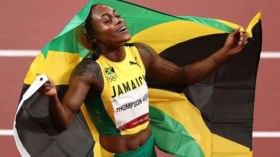 Tokyo 2020: Elaine Thompson Herah shatters Olympic record on her way to 200m gold.