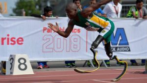 Ntando Mahlanglu breaks 200m world record