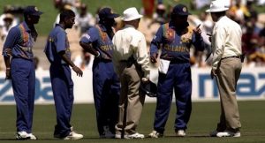 Arjuna Ranatunga fight with umpires