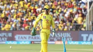 #1 MS Dhoni (39 stumpings ) - Wicketkeeper with most stumpings in IPL