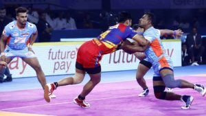 Block in kabaddi- types of defenders move