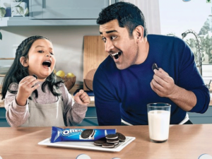 Ziva  Dhoni in Oreo Ad 