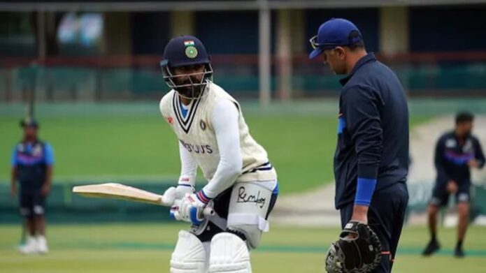 Rahul Dravid Wicketkeeping during India's Practice session