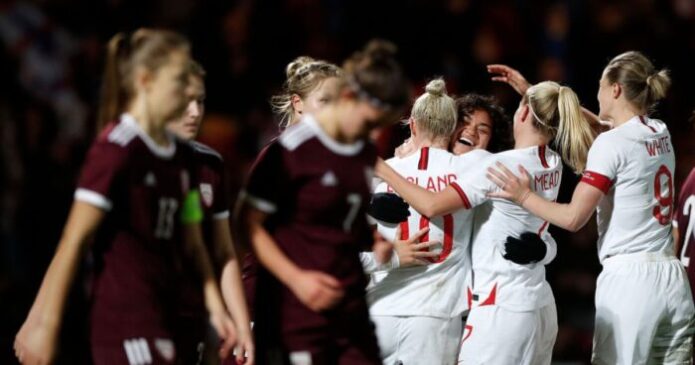 England Demolish Latvia 20-0