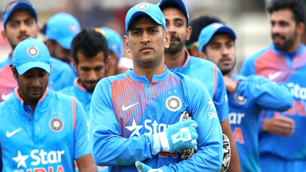 Being the Frontman is one of the 10 unbelievable qualities of MS Dhoni