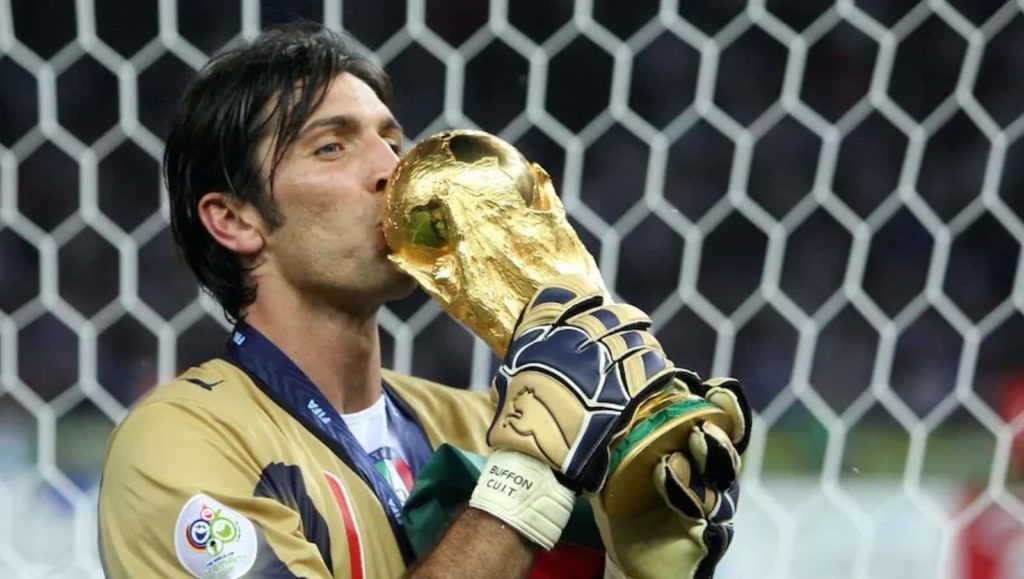 Buffon wins 2006 World Cup - best goalkeeper in the world