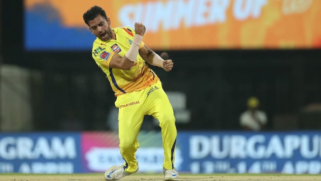Deepak Chahar is one of 11 players MI should target in IPL mega auction 2022.