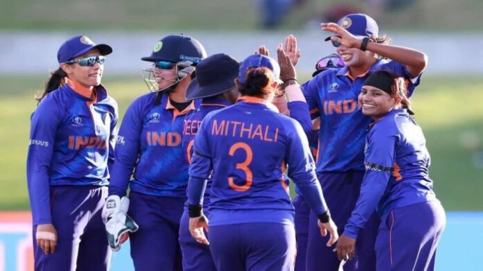 How whole cricket fraternity congratulate Indian Women team for big win over Pakistan during WC2022