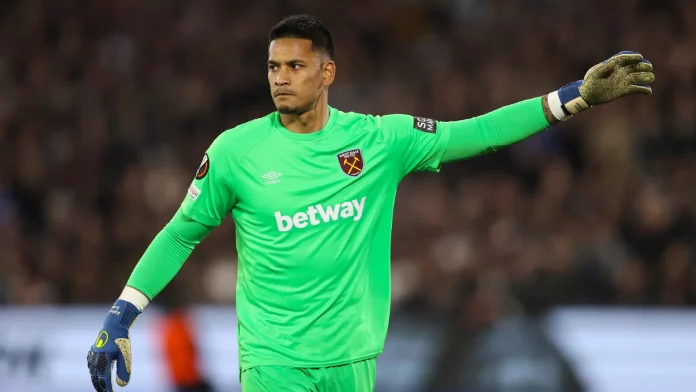 Alphonse Areola agrees to West Ham deal; signs a five year contract