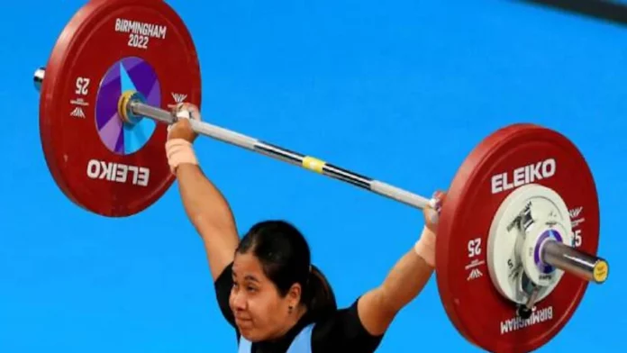 Bindyarani Sorokhaibum won the silver medal in women's 55kg weightlifting.