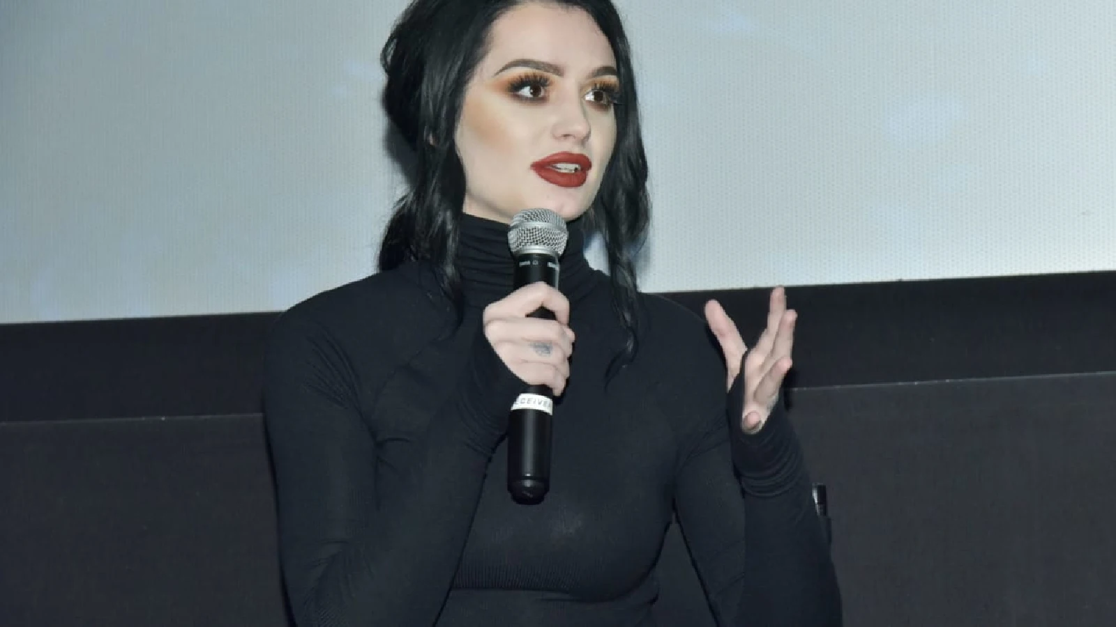 W W E Page Sex Photo - Paige openly discusses the impact of leaked naked images on her mental  health