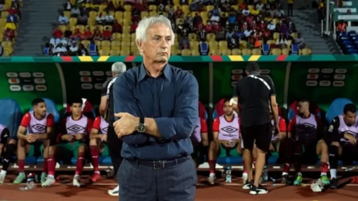 Vahid Halilhodzic looks on his team as they face Gabon in their group stage match in Africa Cup of Nations 2022