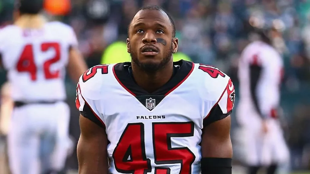 Deion Jones trade: Falcons trade former second-round LB to Browns - The  Falcoholic