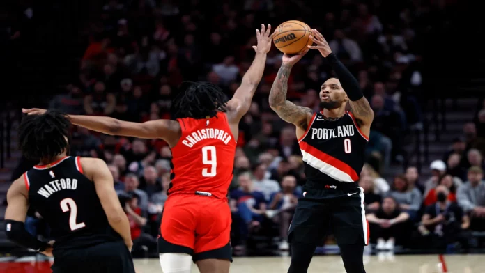 Damian Lillard incredible career-high 71 points to lead the Blazers past the Rockets 131-114
