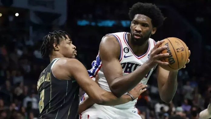 Joel Embiid scores 38 points to lead the 76ers against the Hornets and to their seventh straight victory