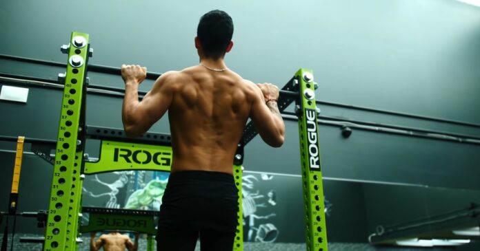 Pull-Ups Benefits For MMA Fighters - Strengthening Foundations for Combat